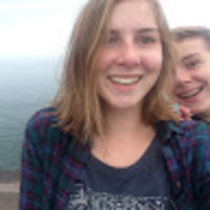 Meet your Posher, Claire